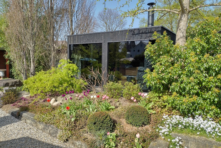 What better suits this than a beautiful oasis made of Kirami FinVision® Annex modules?